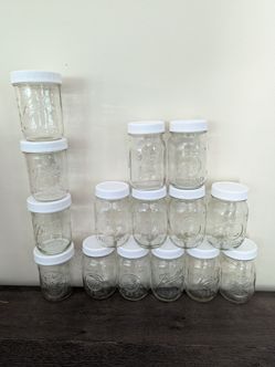 (15) 16 Ounce Mason Jars With White Plastic Screw On Lids