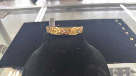 Bangle bracelet