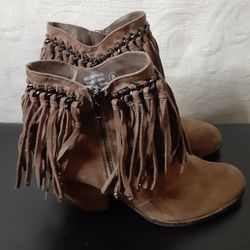 Women's Zipper And  Fringed Ankle Boots Size 8