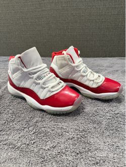 Jordan 11 Retro GS Cherry size 3.5Y