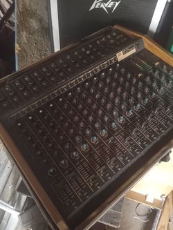 Peavey 12-Channel Audio Mixing Console