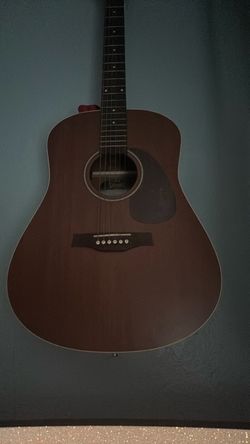 Seagull acoustic electric guitar(Good Condition )