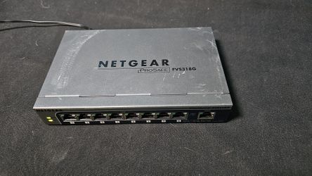  Netgear ProSafe Gigabit 8 Port VPN Firewall FVS318G