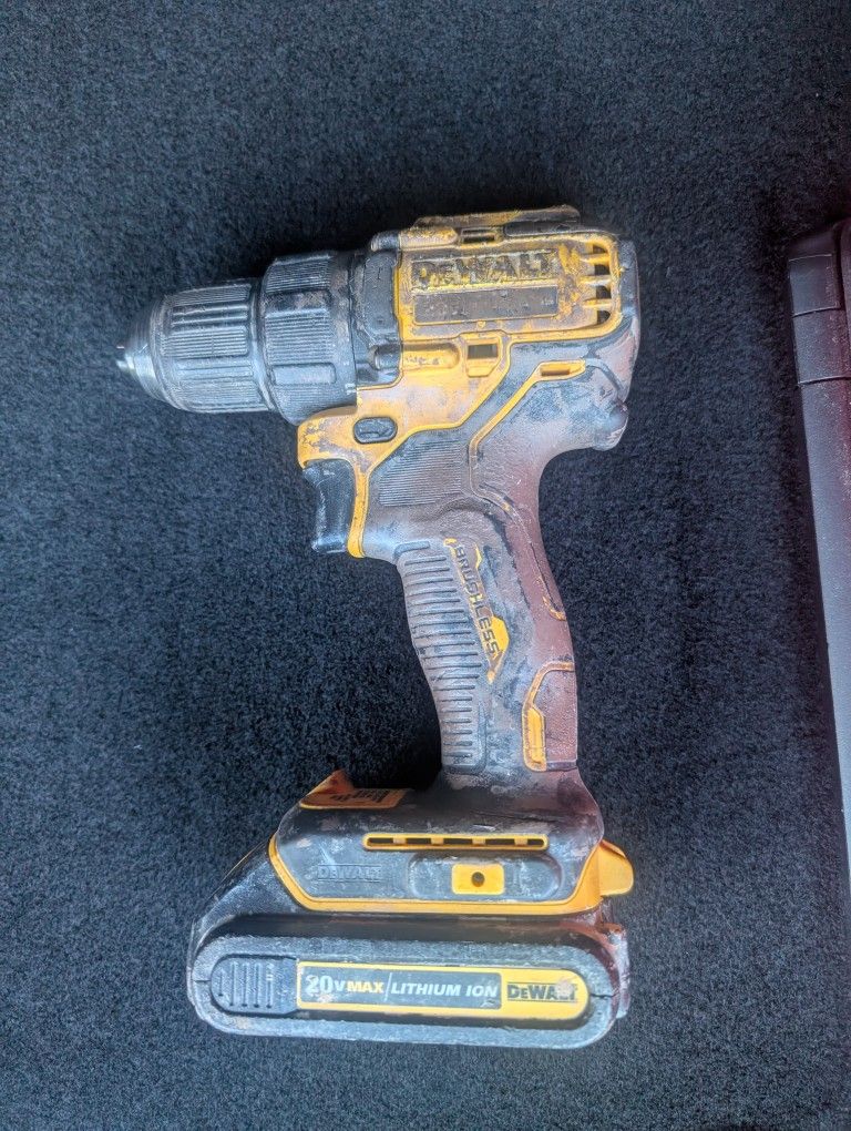 DeWalt Drill 