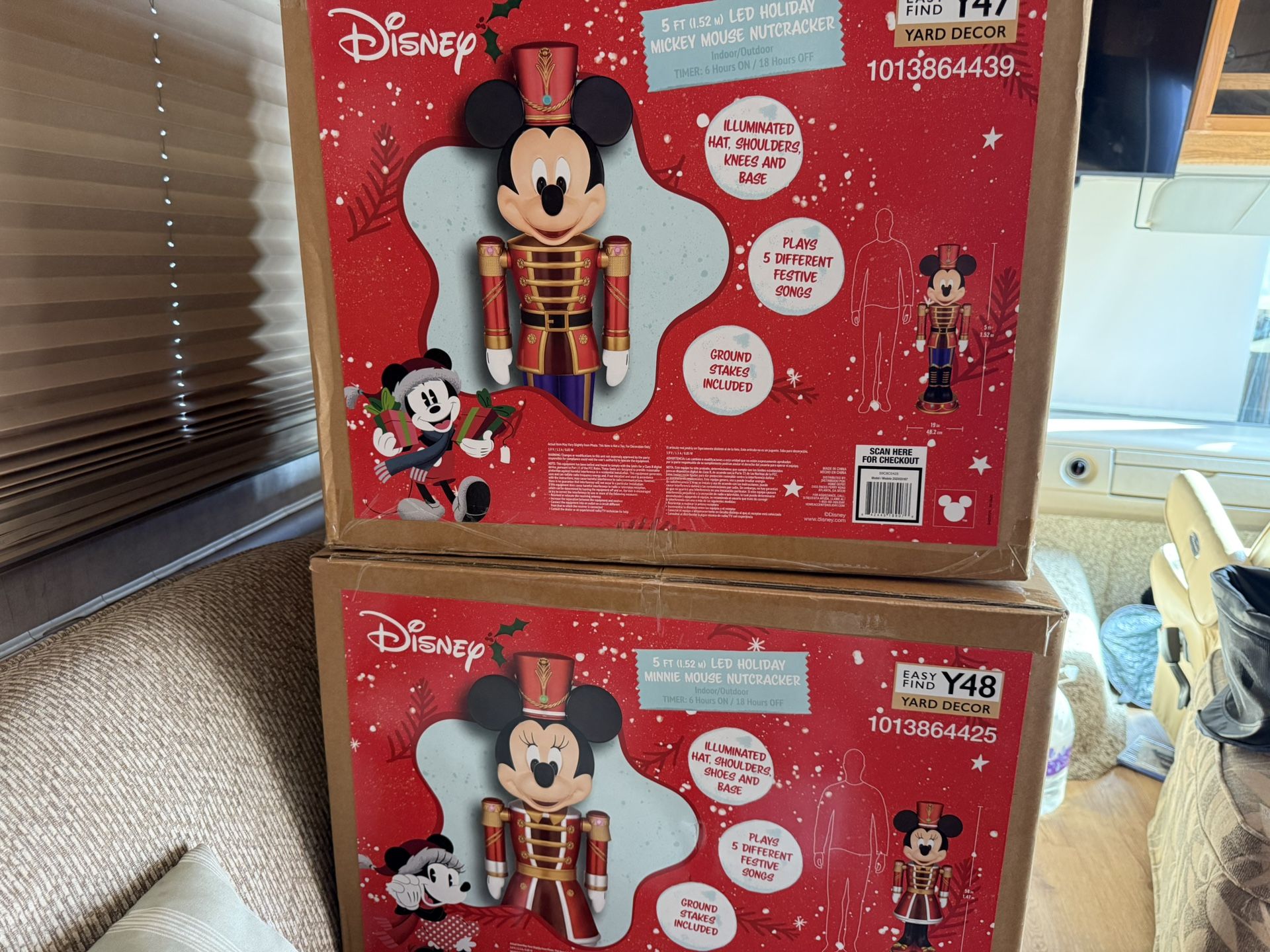 5 ft. LED Holiday Mickey Mouse And Minnie Mouse Nutcracker Holiday Yard Decoration