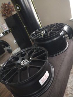 19 In Staggered Rims For Sale Back Tire 11 In