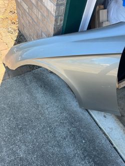 Driverside front fender for 2006 Mercedes CLS500 W219, 723