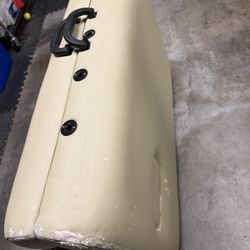 Massage table (Portable)