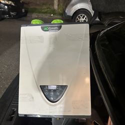 New  AOSmith Signature Series Tankless Hot Water Heater