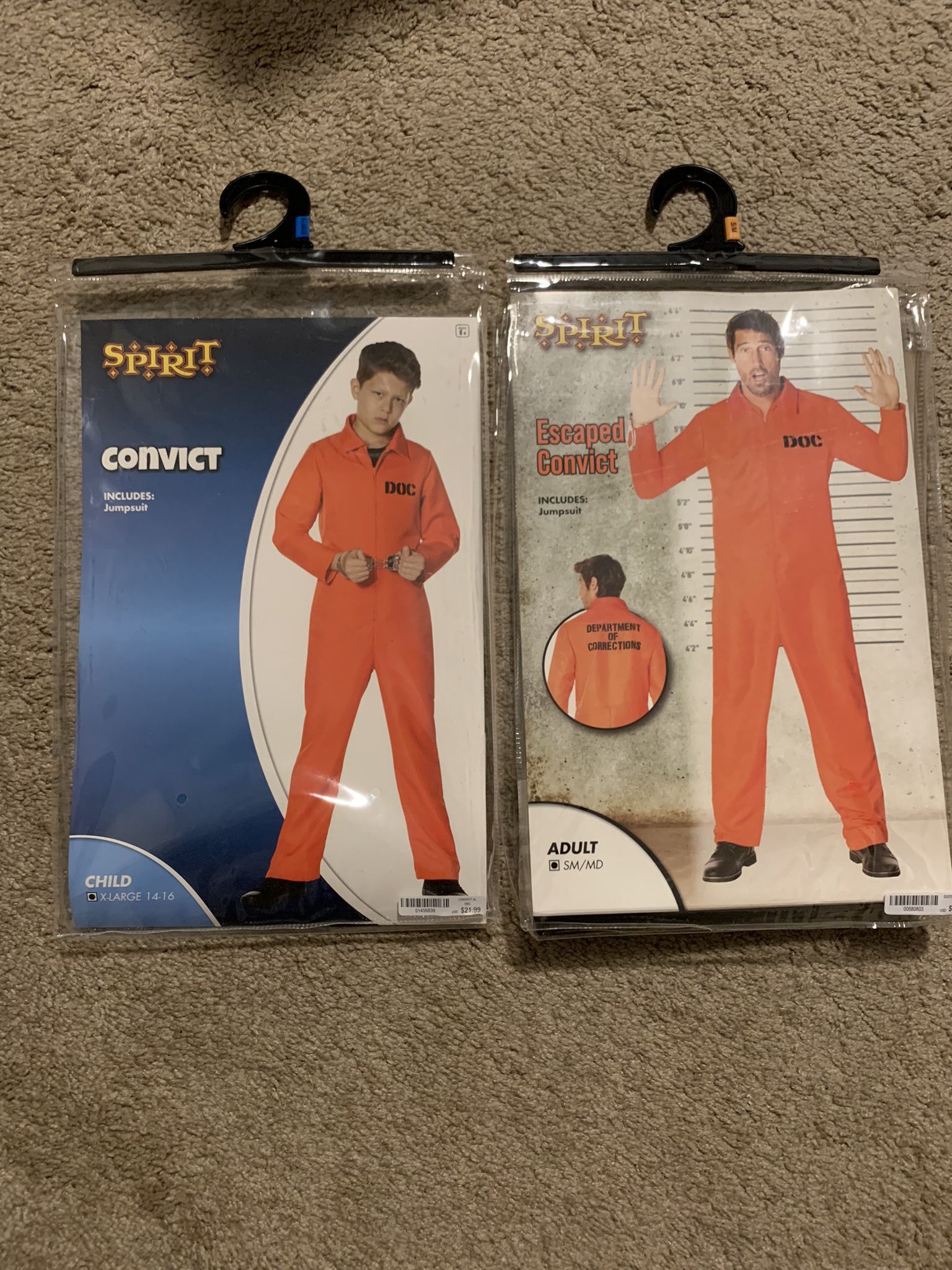 Convict/inmate/prisoner Halloween Costumes