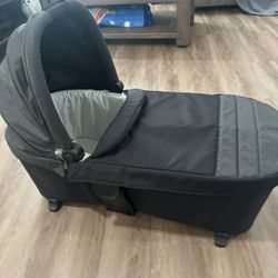 Graco Infant Cot  Never Used