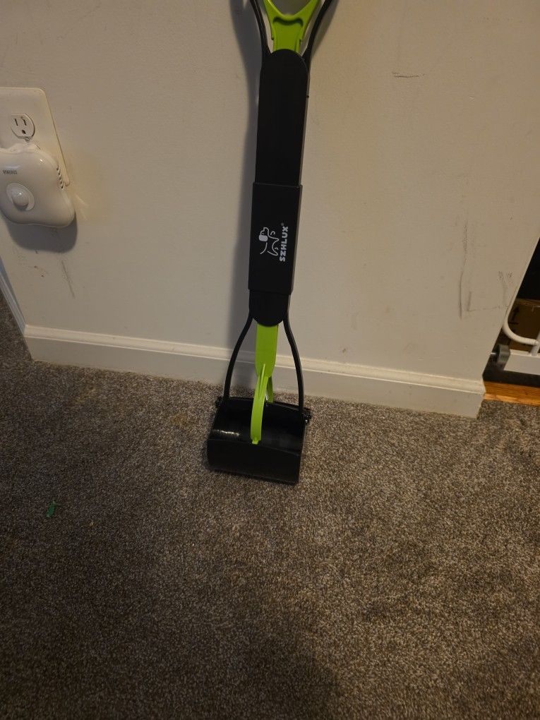 28" Pooper Scooper