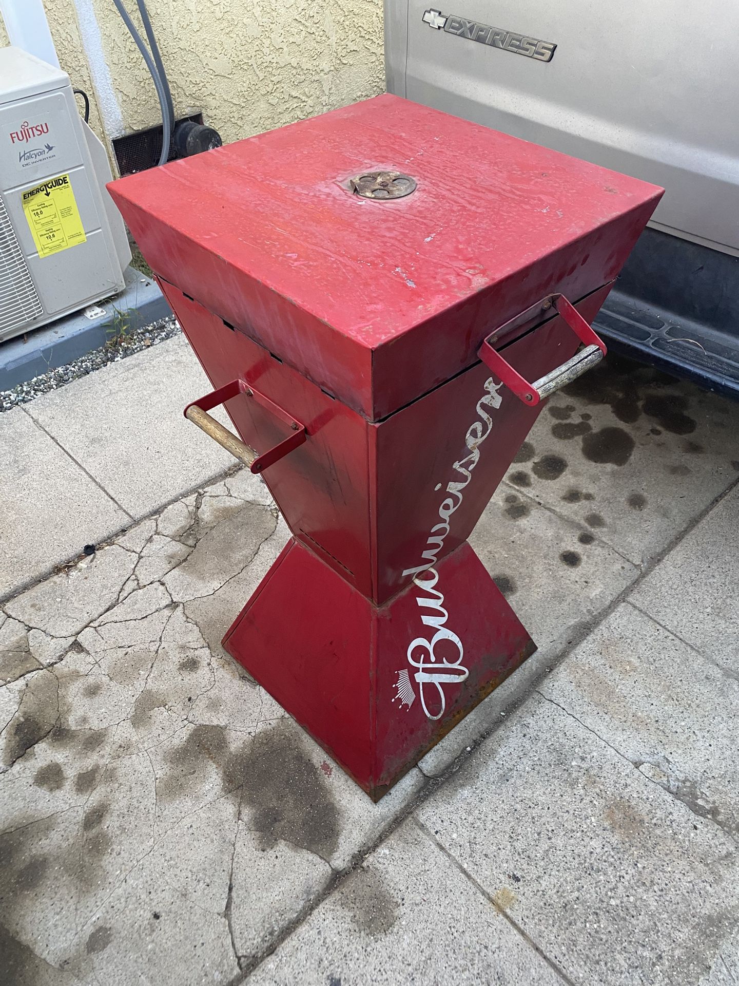 60’s-70’s Budweiser bbq Grill