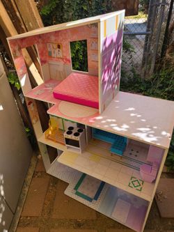 Barbie doll house-FREE