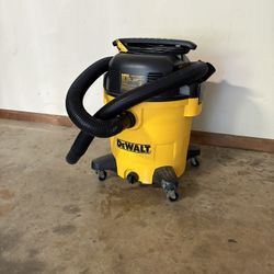 Dewalt Stealthsonic 12 Gallon Vacuum
