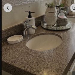 Free Bathroom Counter 