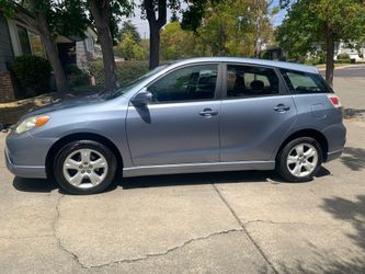 2005 Toyota Matrix One owner