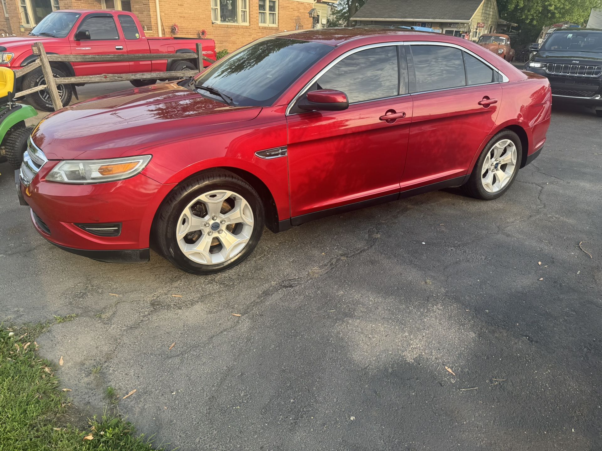 2010 Ford Taurus