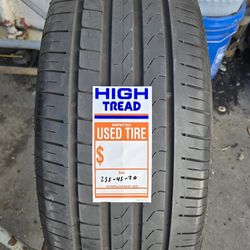 (1) 255 45 20 Pirelli Run Flat Tire 