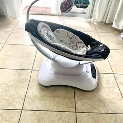 4 Moms Mamaroo 4 Baby Swing