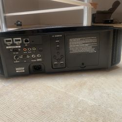 JVC Projector  DLA—x70