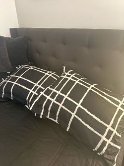 QUEEN SIZE HEADBOARD