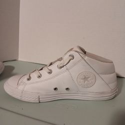 Converse All Star Axel Leather, Chuck Taylor Mens /Boys Size 6 Womens Size 8 
