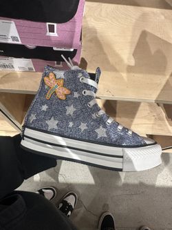 Coraline Converse