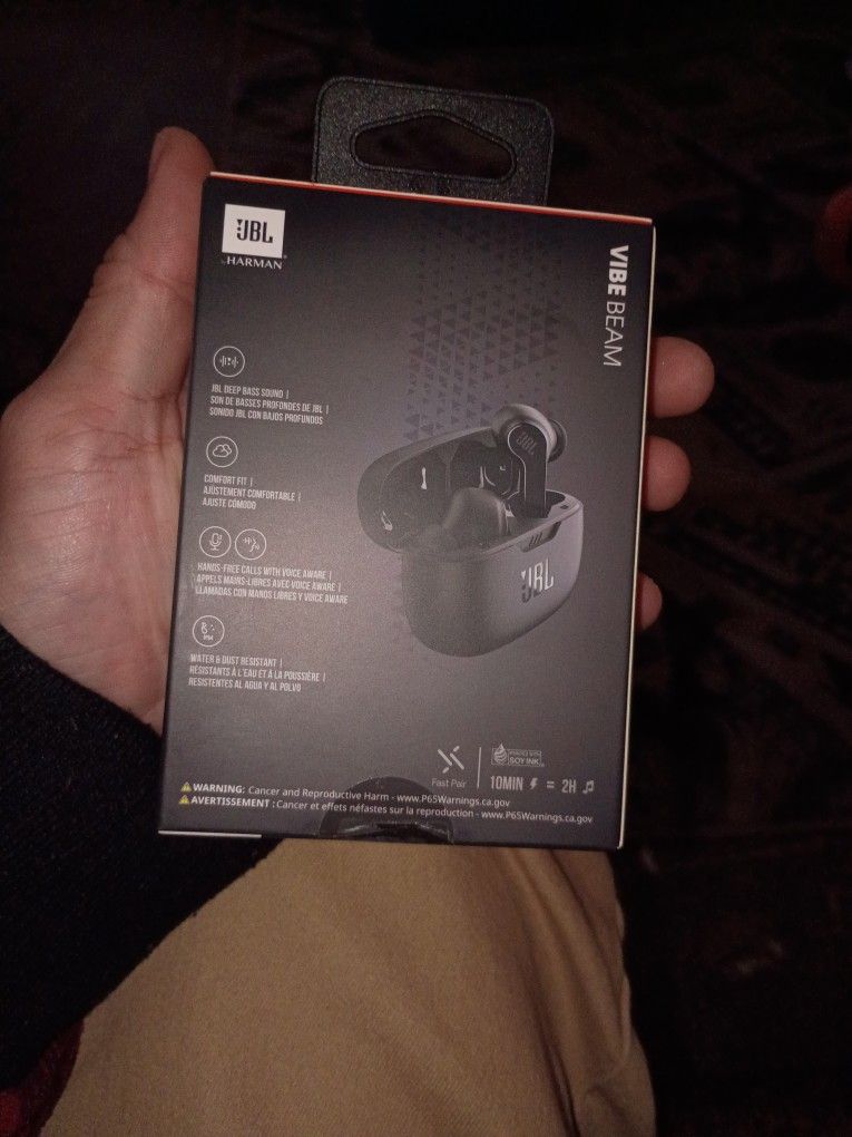 JBL EARBUDS 