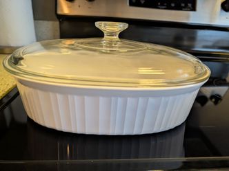 CorningWare Oval Casserole Dish with Glass Lid
