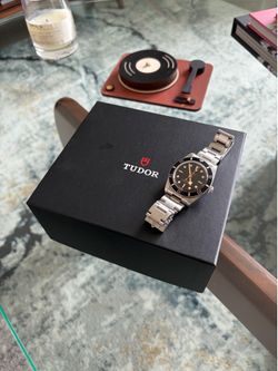 Tudor Black Bay 54