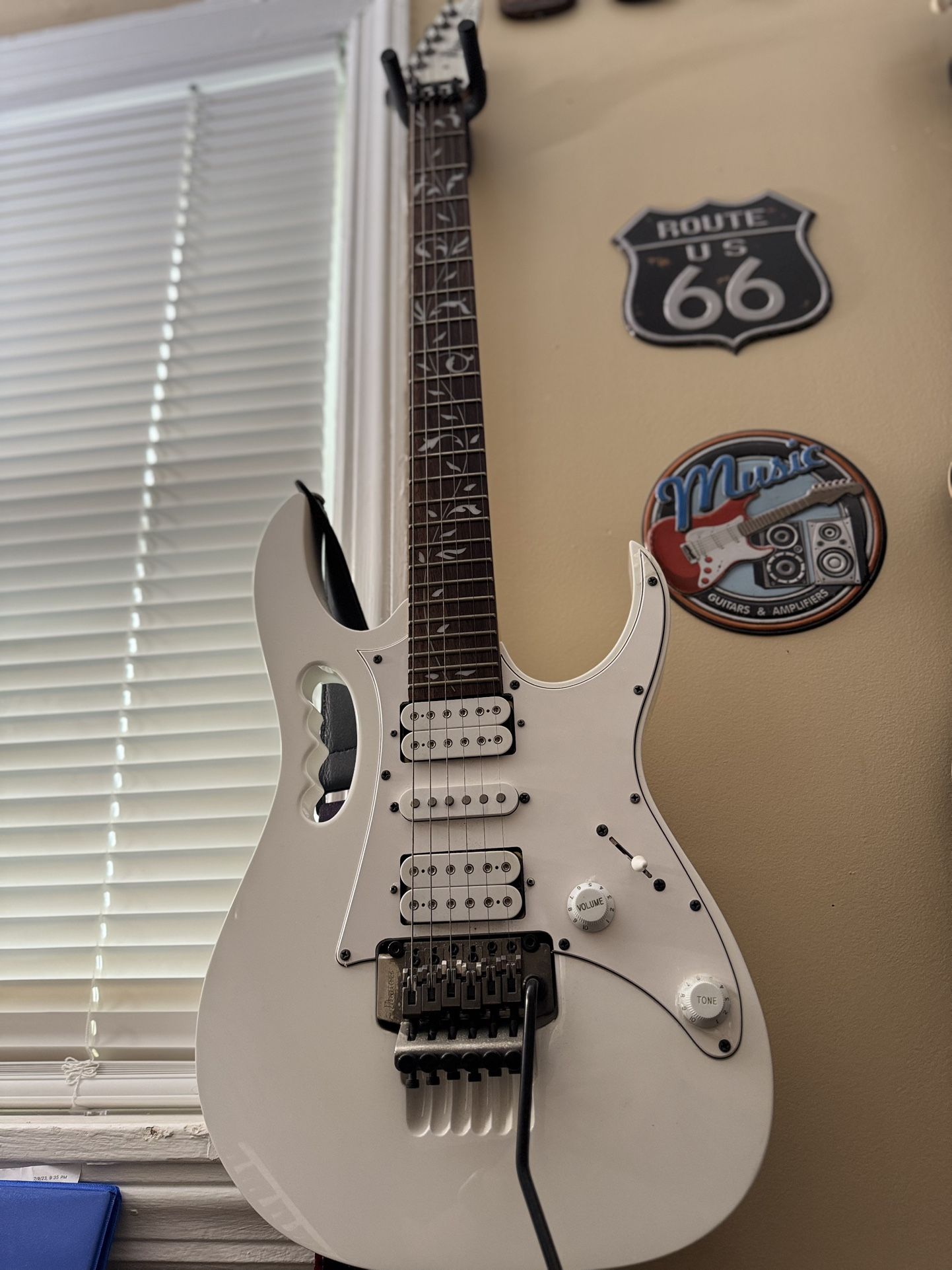Electric Guitar