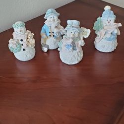Set of 4 decorative snowman figurines
