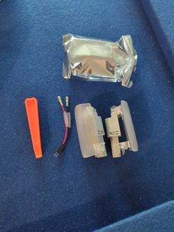 Toyota camry 2014 door lights 