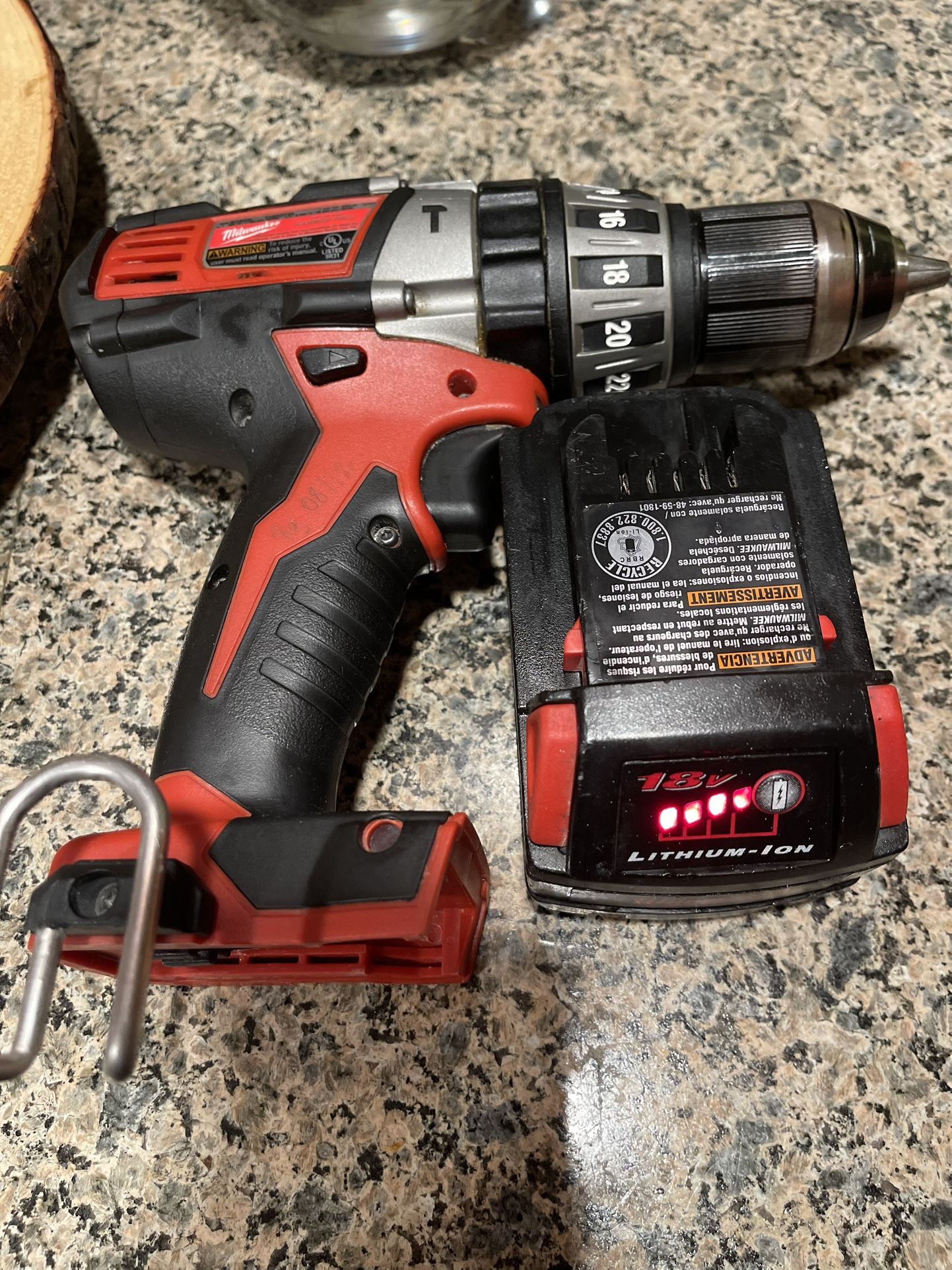 Milwaukee Hammer drill 18v