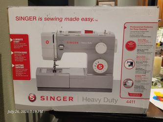 Singer Heavy Duty 4411 Sewing Machine