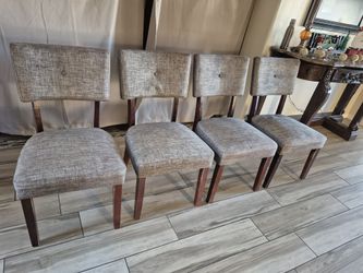 Set 4 Chairs 