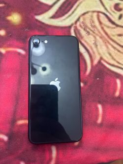 iPhone SE 3 64gb unlocked like new