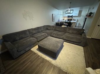 Gray Sectional Sofa with Ottoman