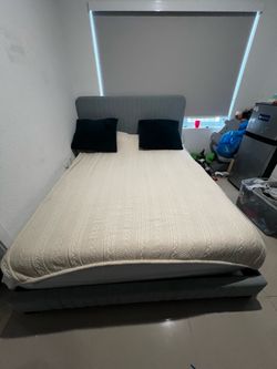 Queen bed