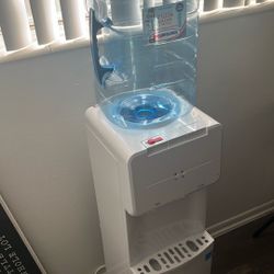 Water Dispenser 