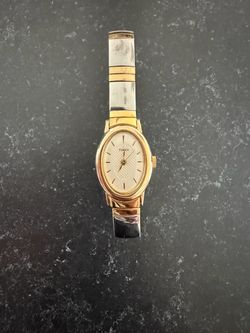 Timex Women's Oval Dial Watch Vintage 1990s