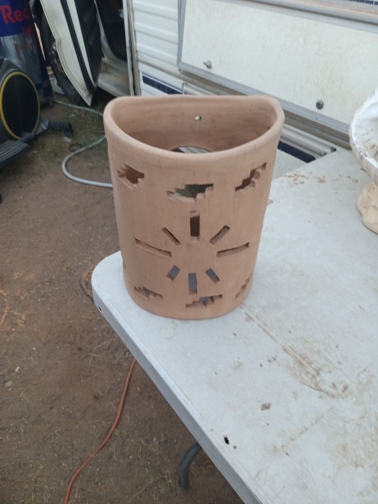 Pottery/ Decor