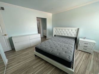Bedroom furniture , Bed , mattress , night stand and drawer organizer