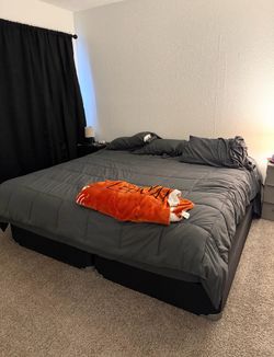 King size mattress with box spring
