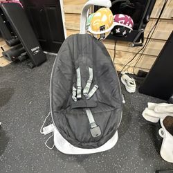 4Moms baby Swing