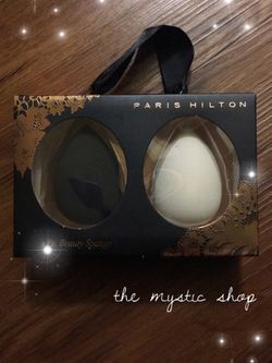 Paris Hilton makeup sponge set