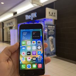iPhone SE 64 Gb Unlocked