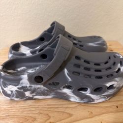 Gray Marble Clog Sandals with Strap