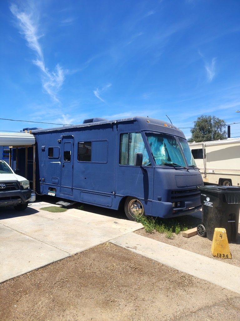 1995 WINEBAGO BRAVE P30
